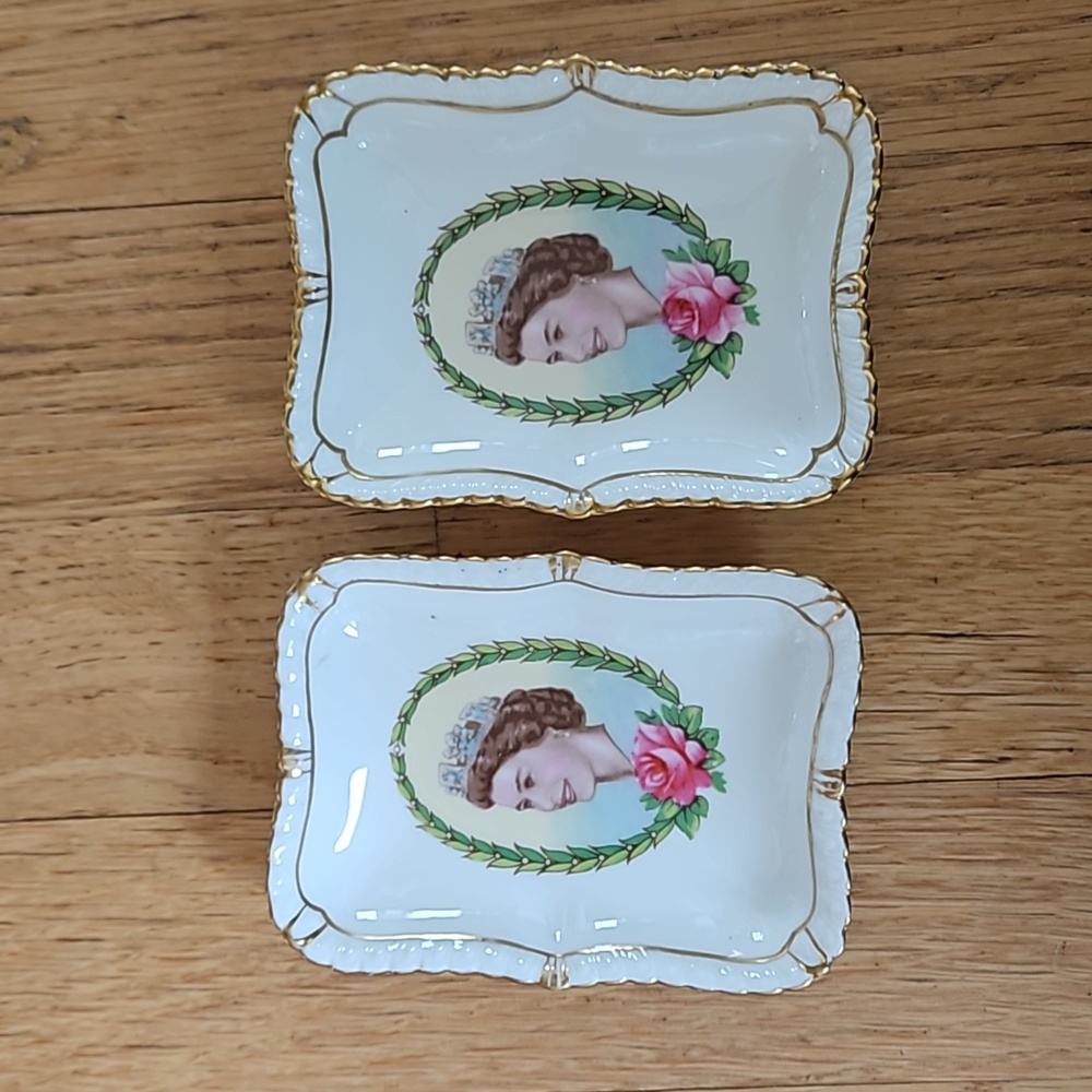 Vintage Queen Elizabeth II Coronation small dish x2